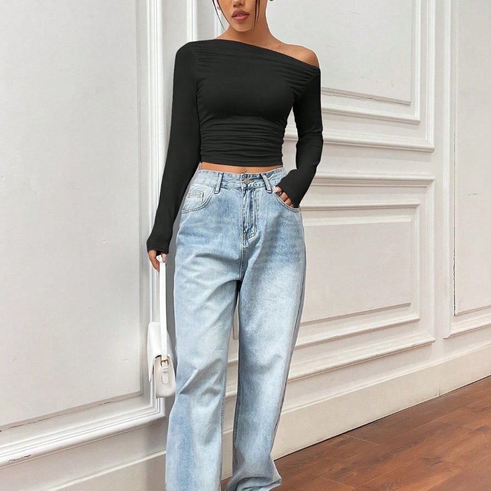 Black Casual Women's Asymmetrical Collar Pleated Long Sleeve T-Shirt - Picture 5 of 5